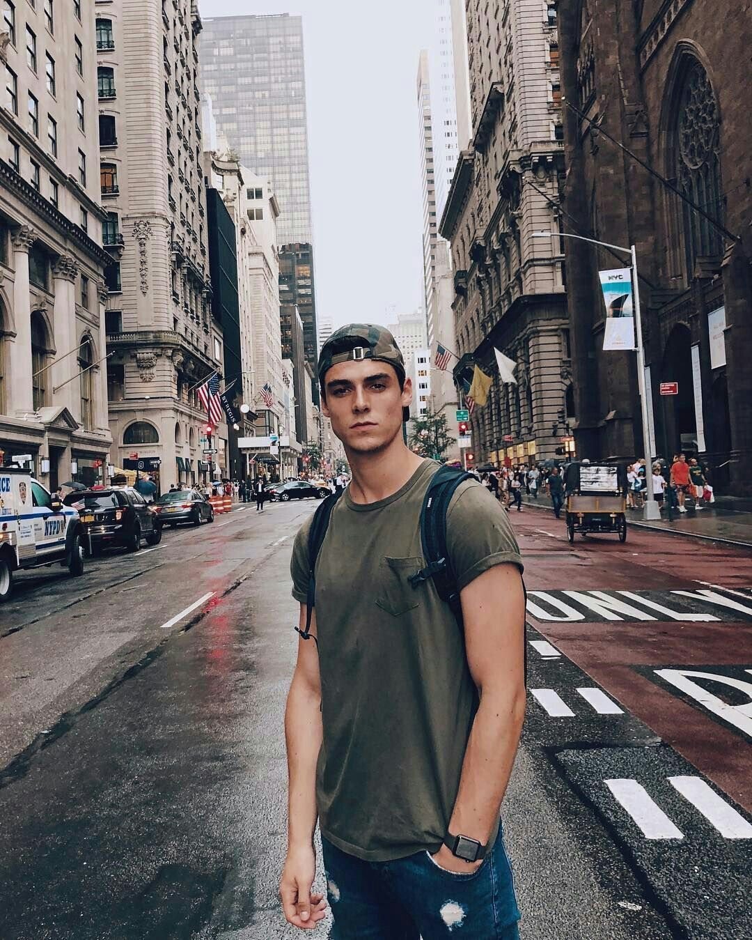 Рафаэль Миллер