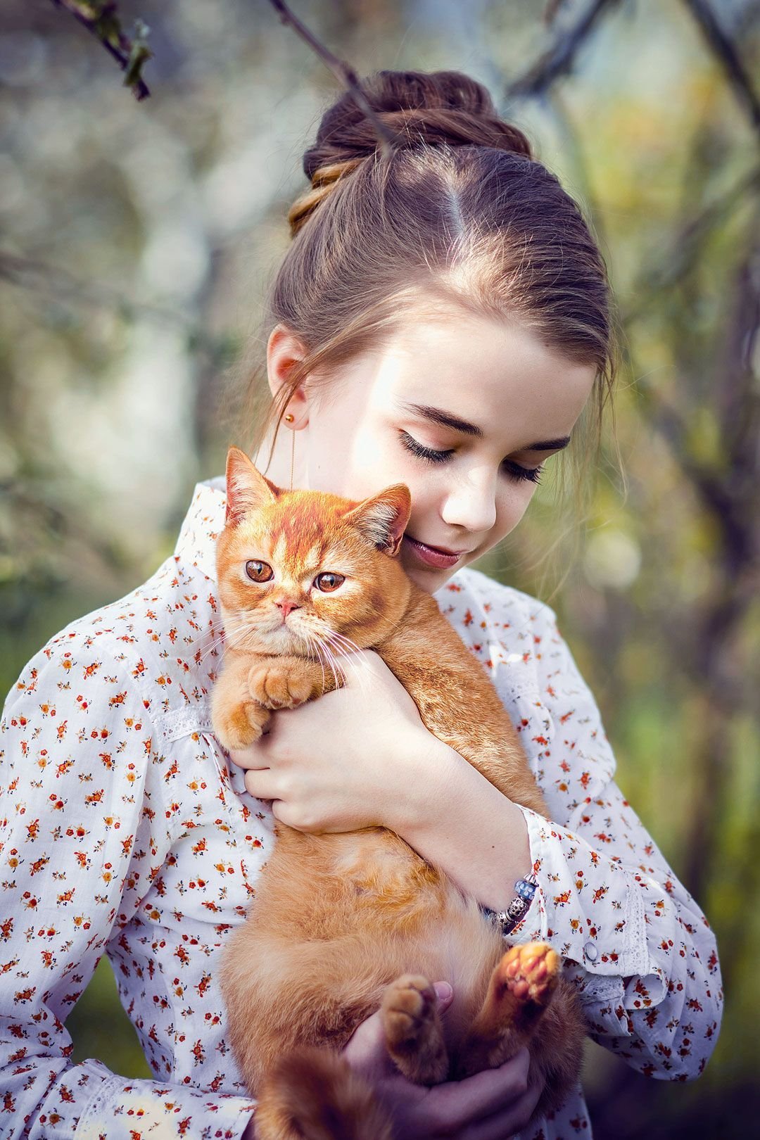 Девочка с котом