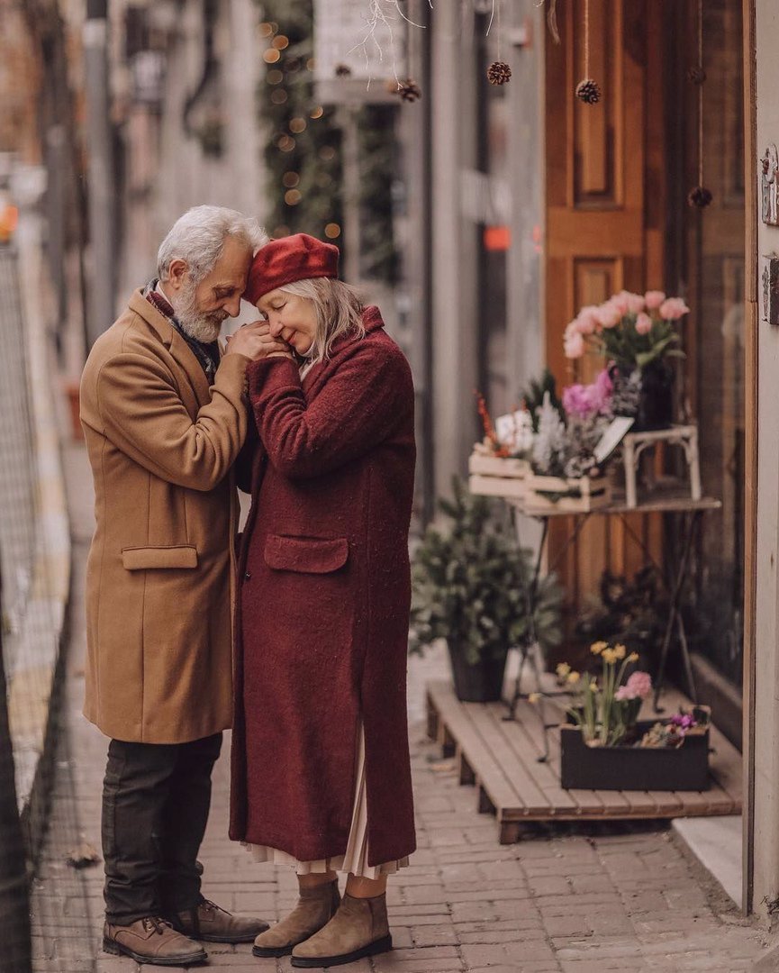 Влюбленные старики