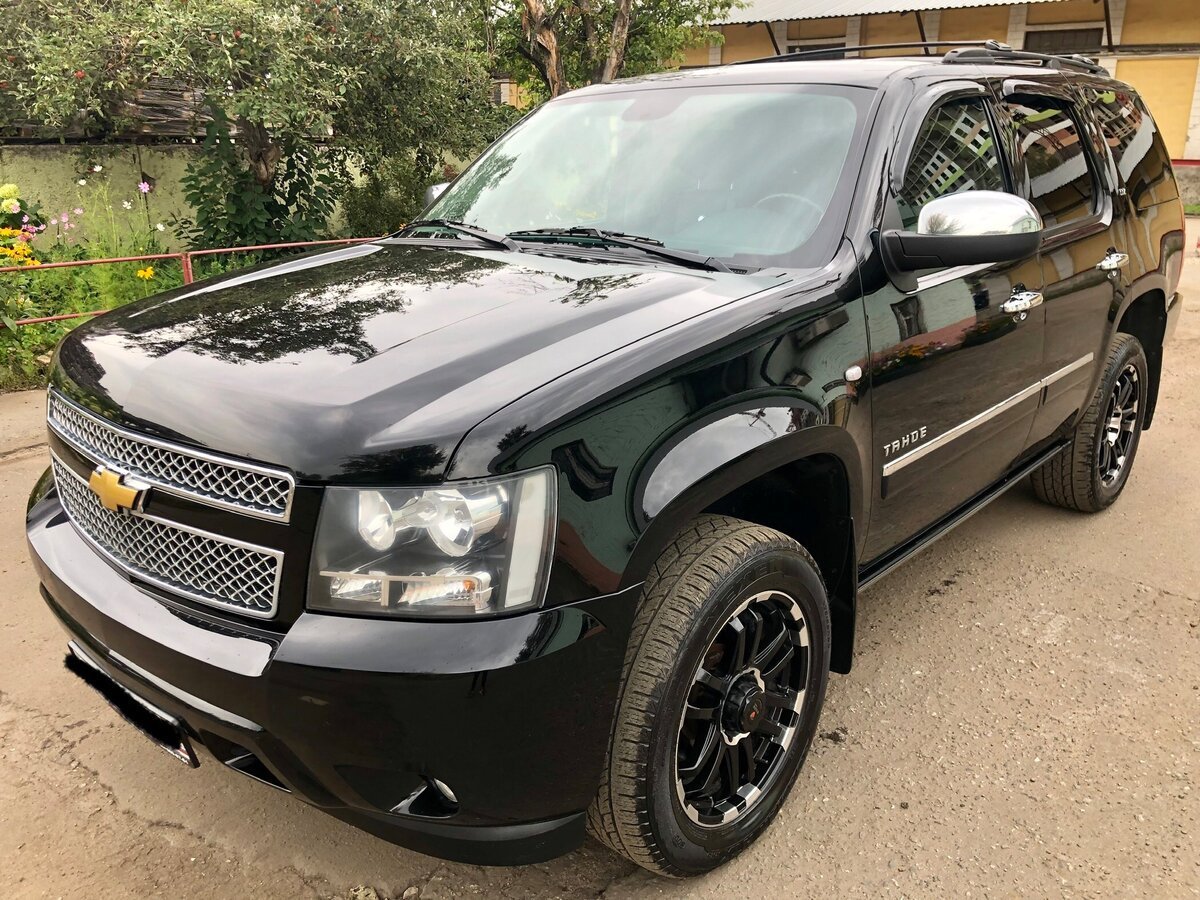 Chevrolet Tahoe 2013 Black
