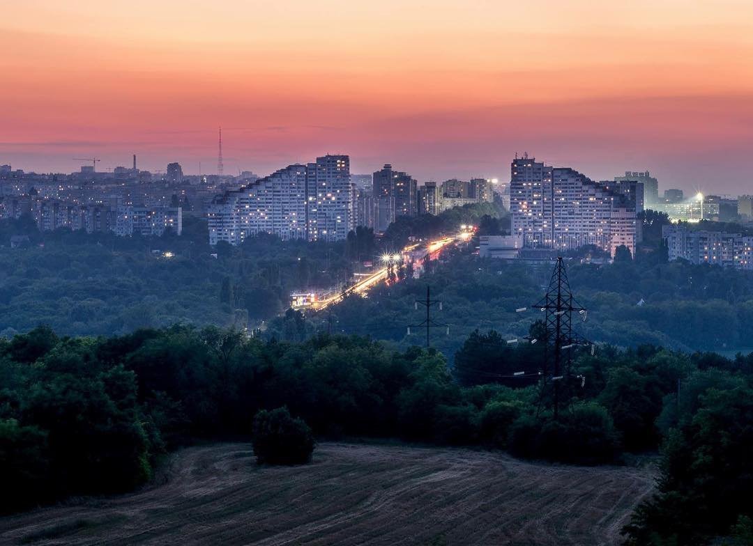 Кишинев ночной Рышкановка