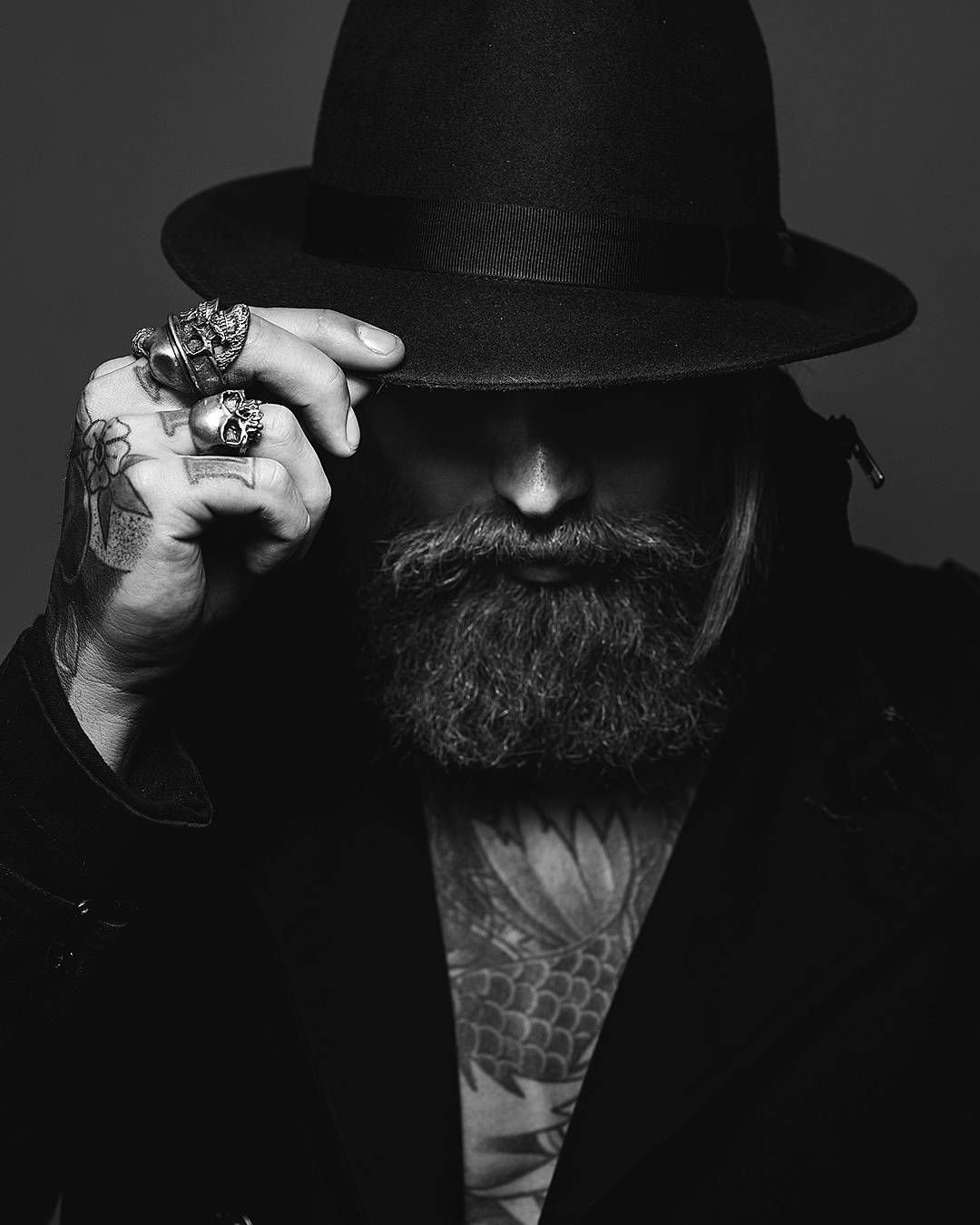 Бородатый в шляпе