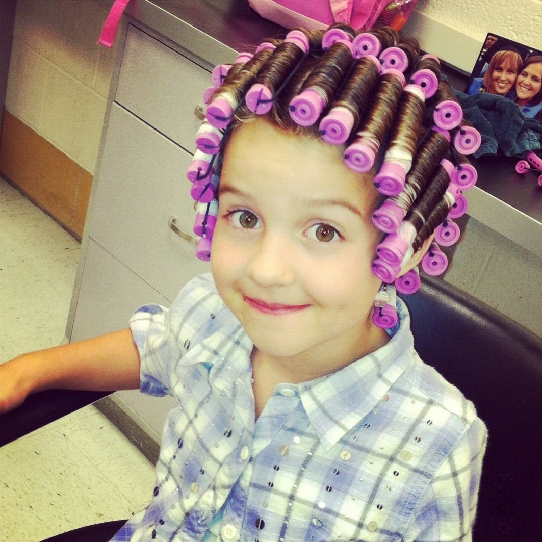 Локоны на бигуди бумеранги