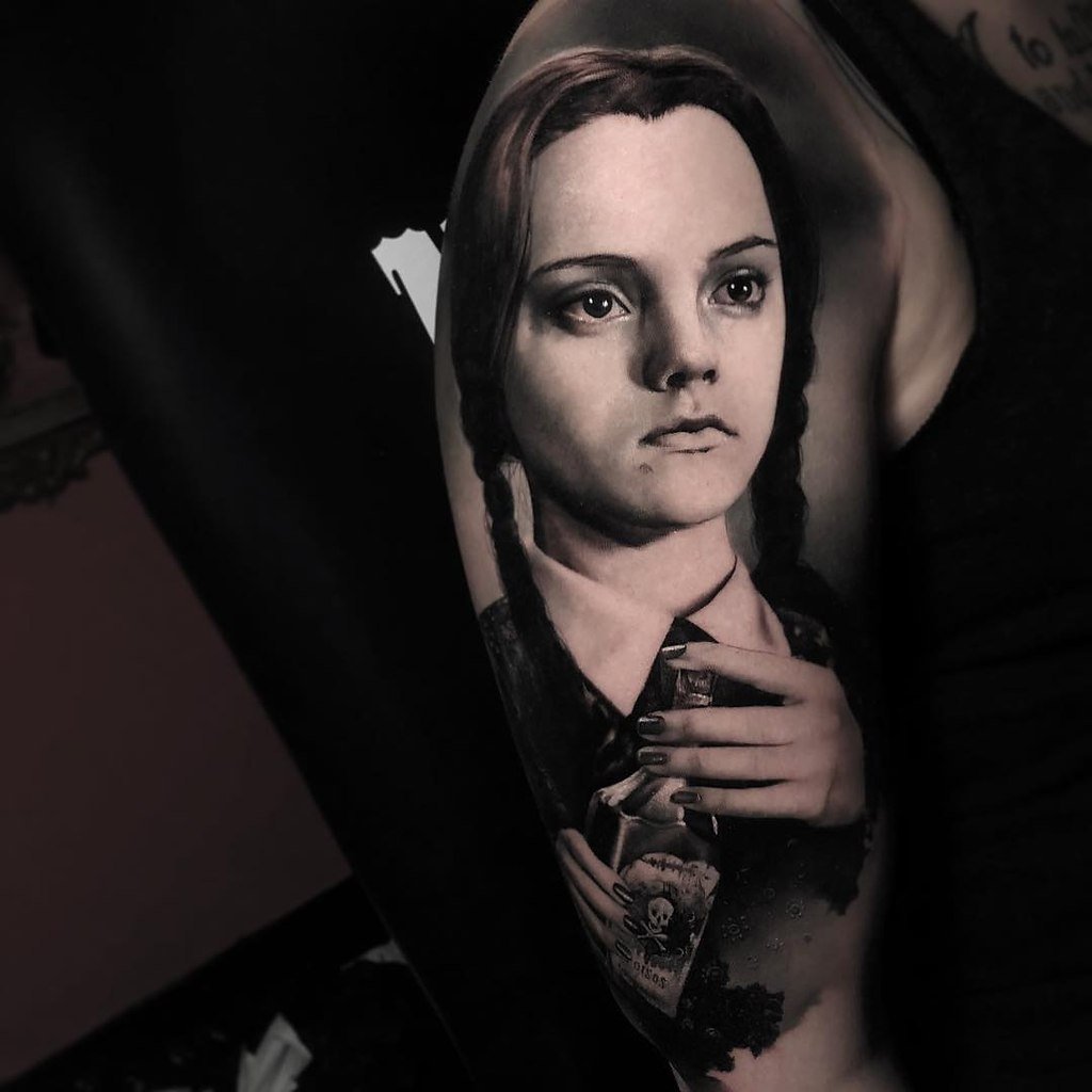 Сериал Wednesday Нетфликс