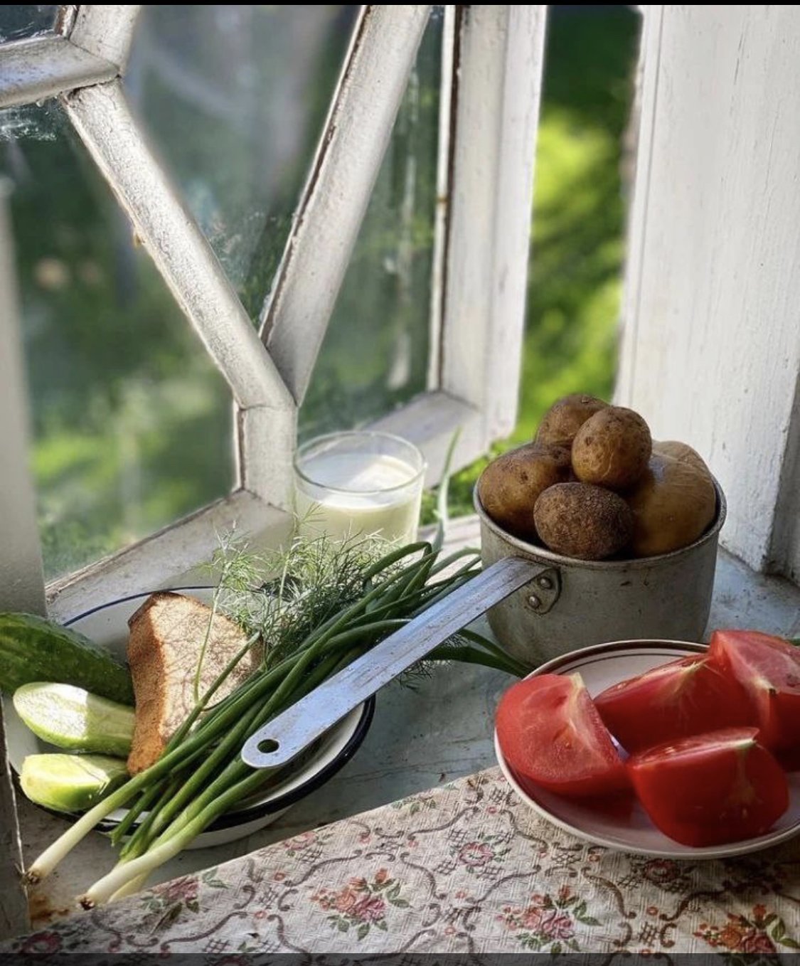 Композиция с чашкой кофе