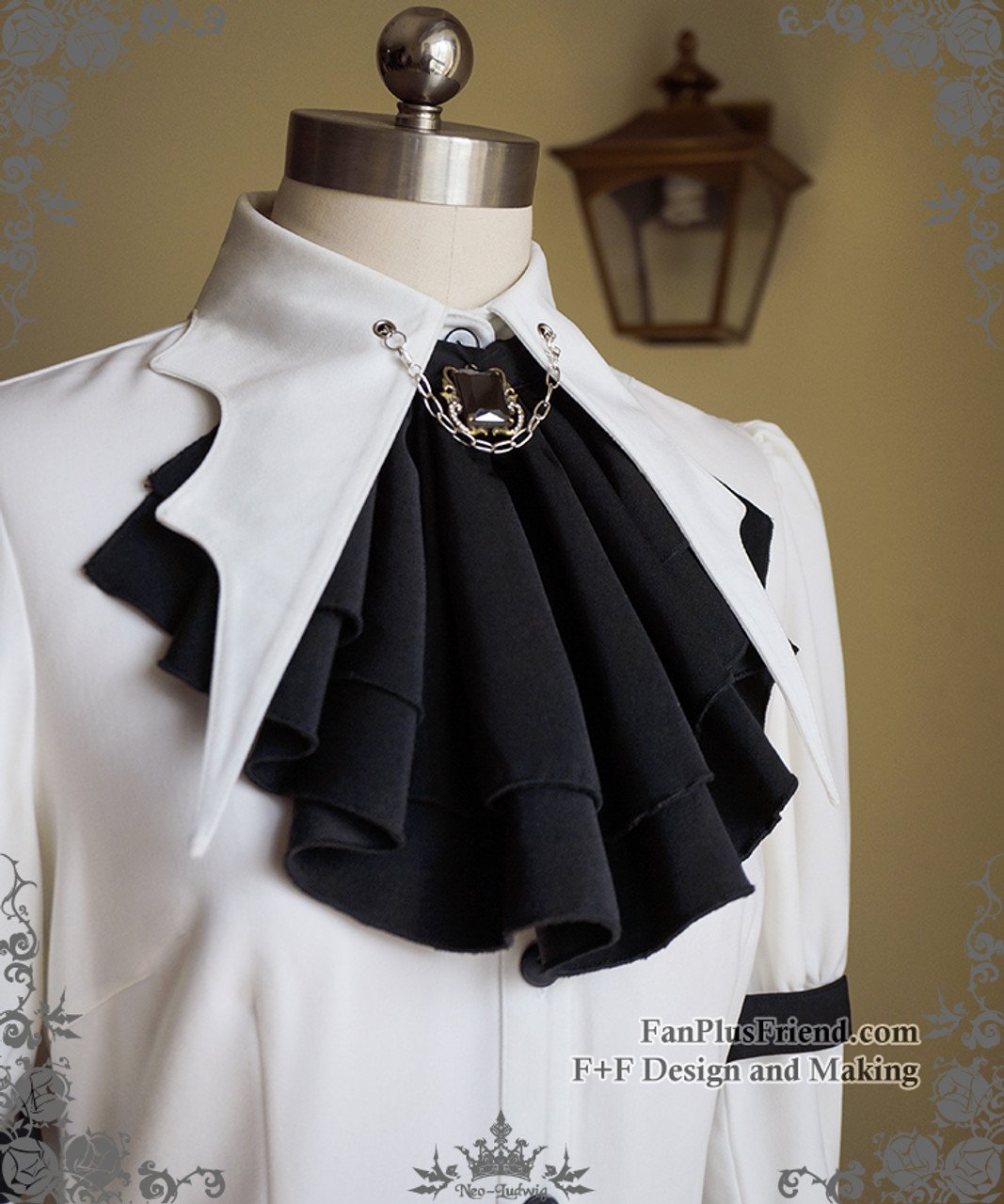 Многослойное жабо