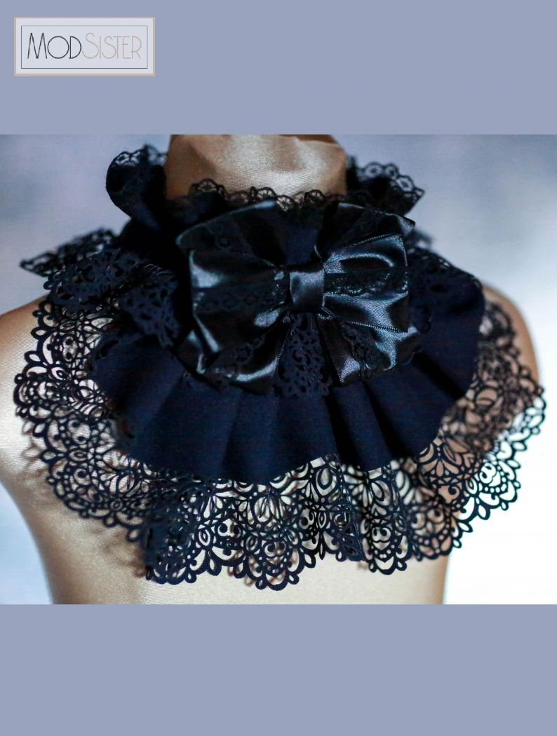 Воротник с рюшами