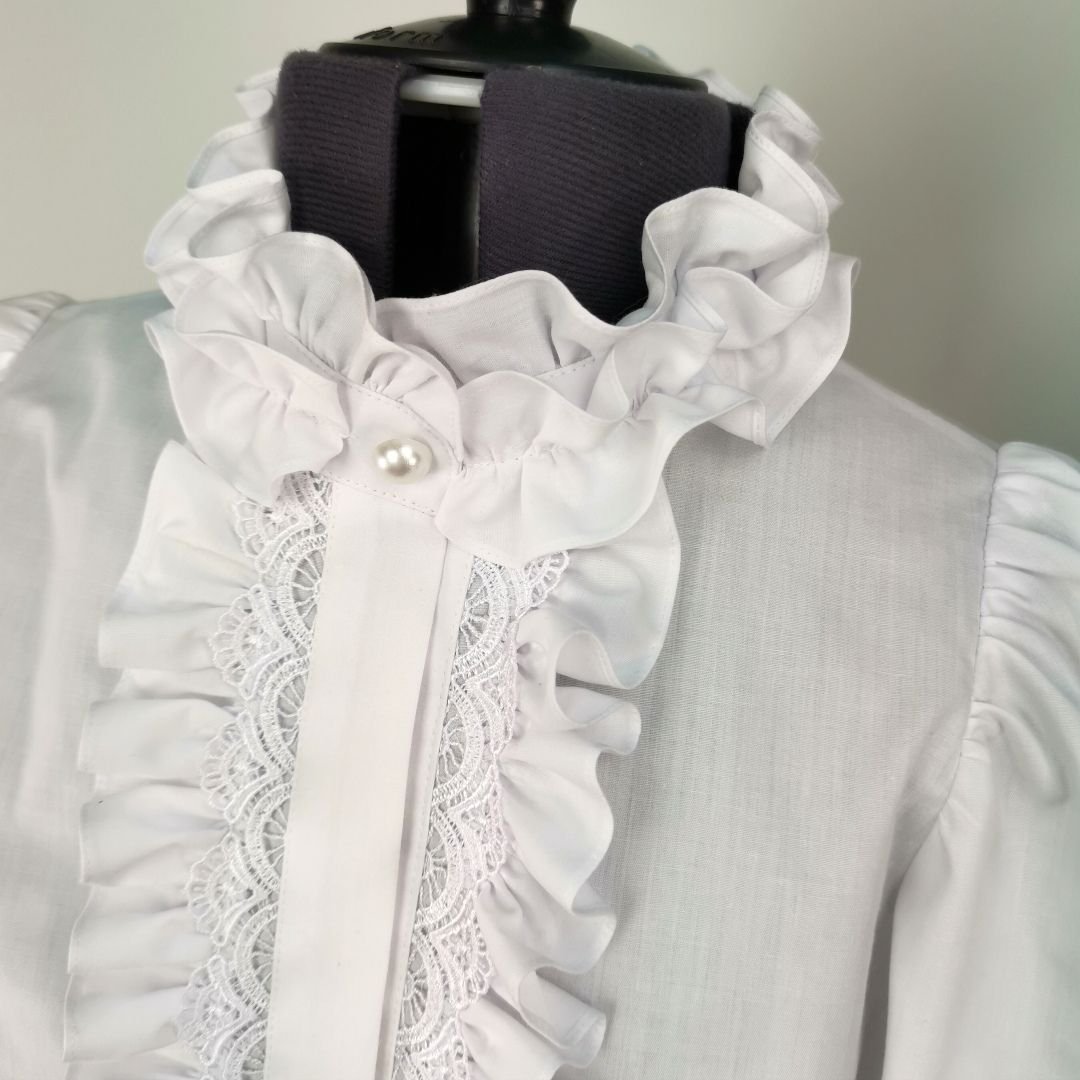 Кружевное жабо