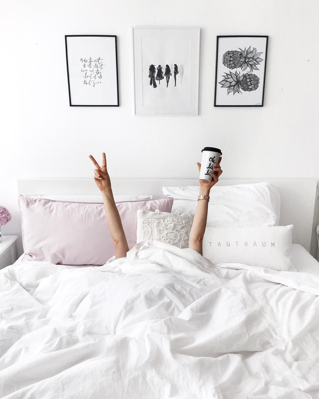 Понедельник выходной