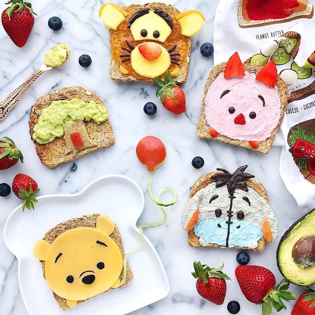 Смайлик кушает