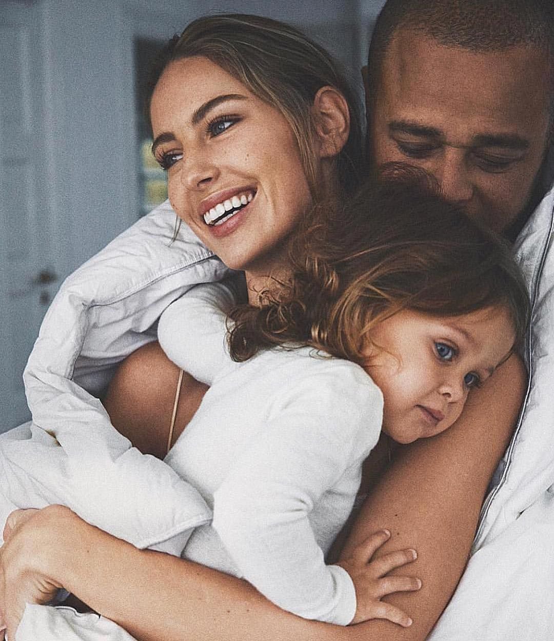 Счастливая семья