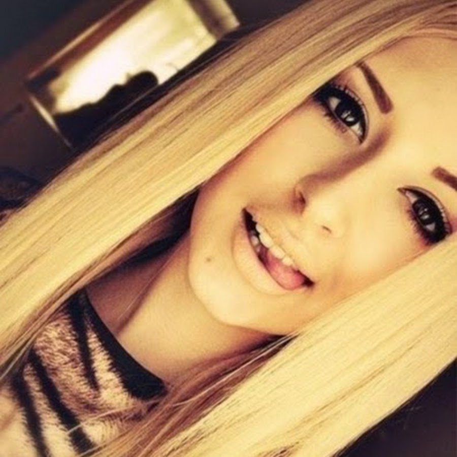 Саша Назарова