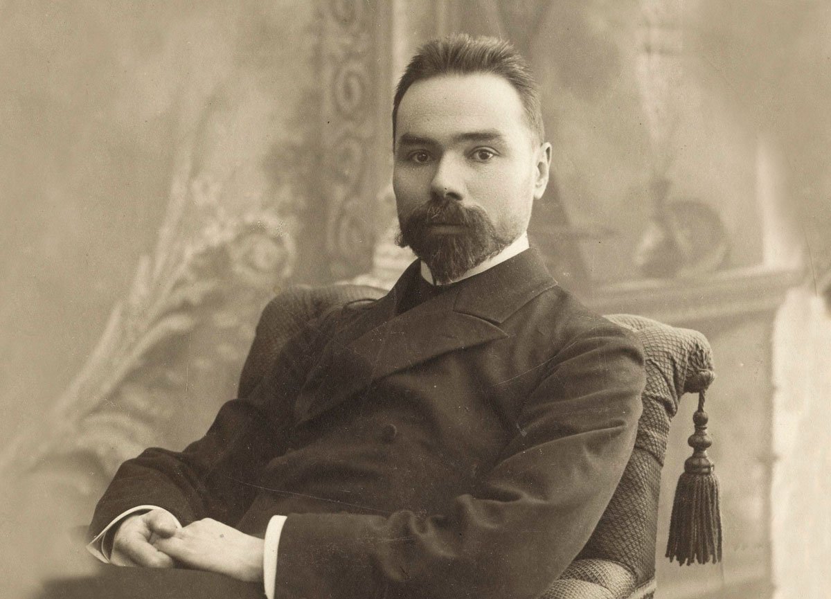 Виктор Николаевич Дени