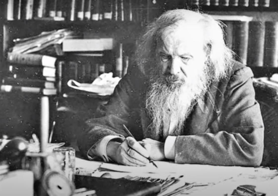 Периодическая система портрет Менделеева