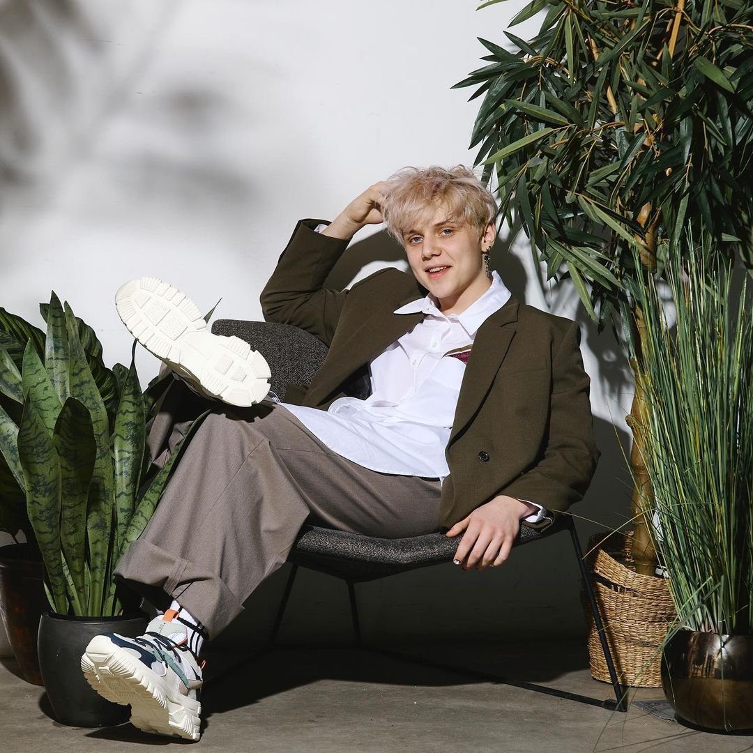 Ваня Дмитриенко певец