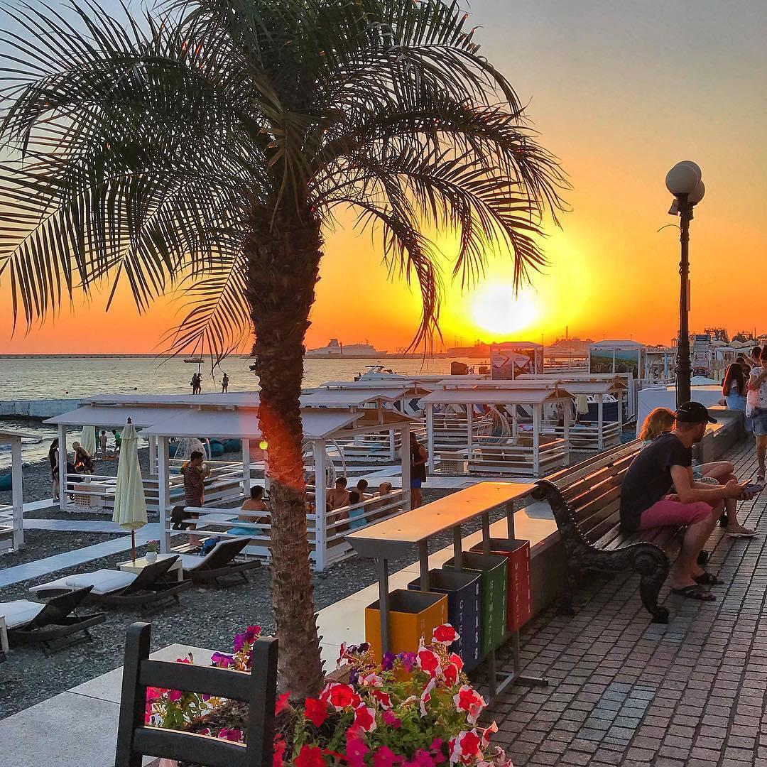 Приморская набережная Сочи