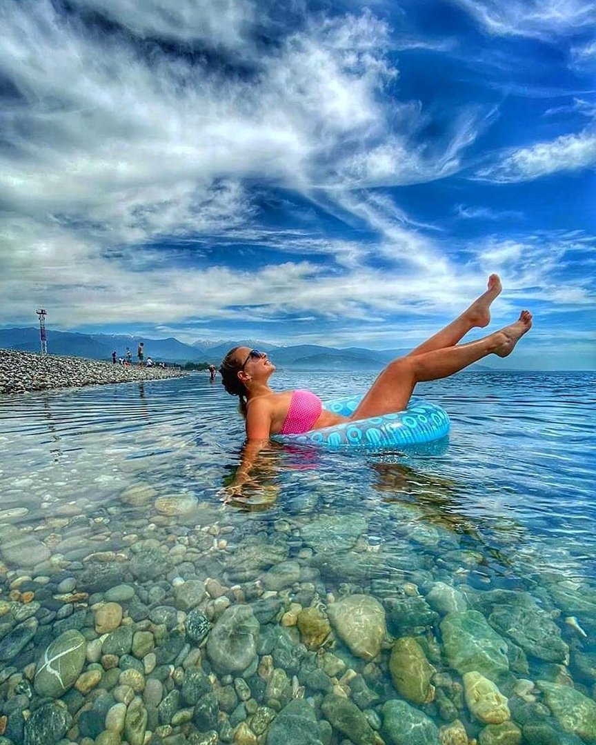 Шампанское и море