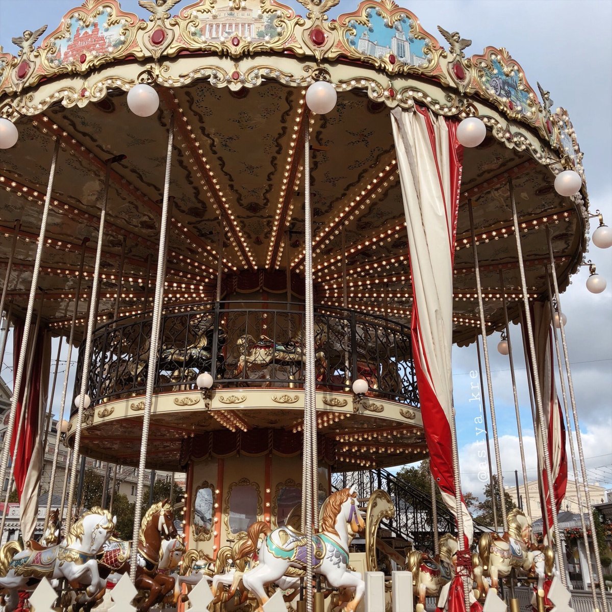 Карусель раскраска