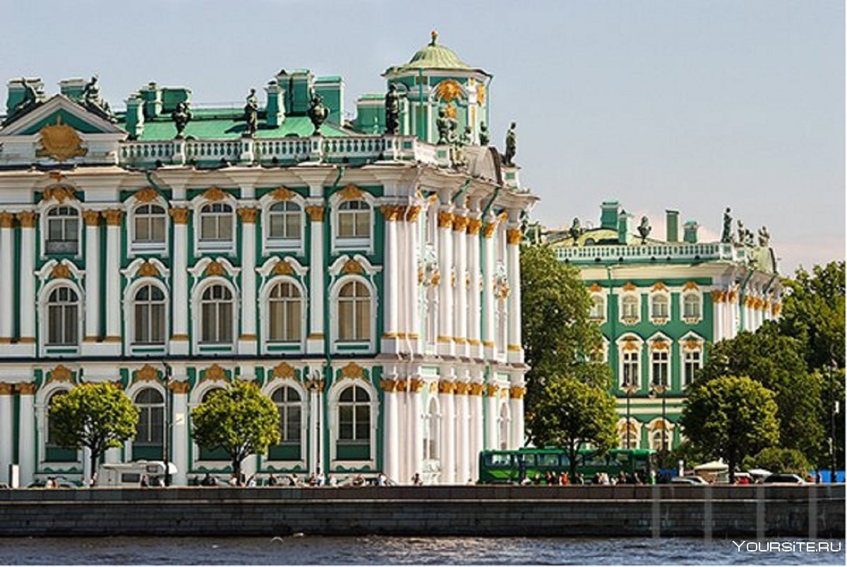 Флаги на Эрмитаже