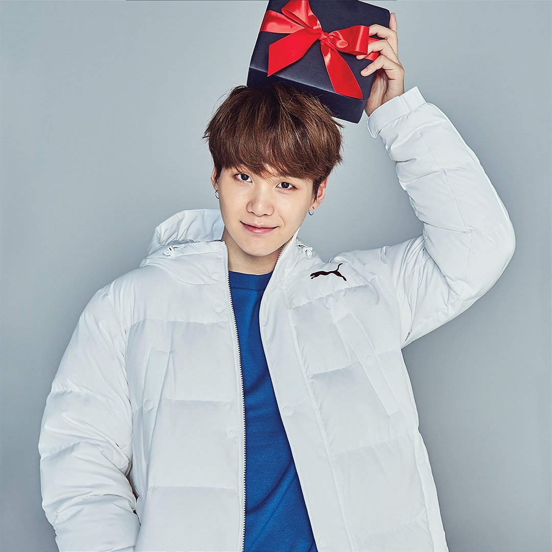 Новогодний Юнги БТС