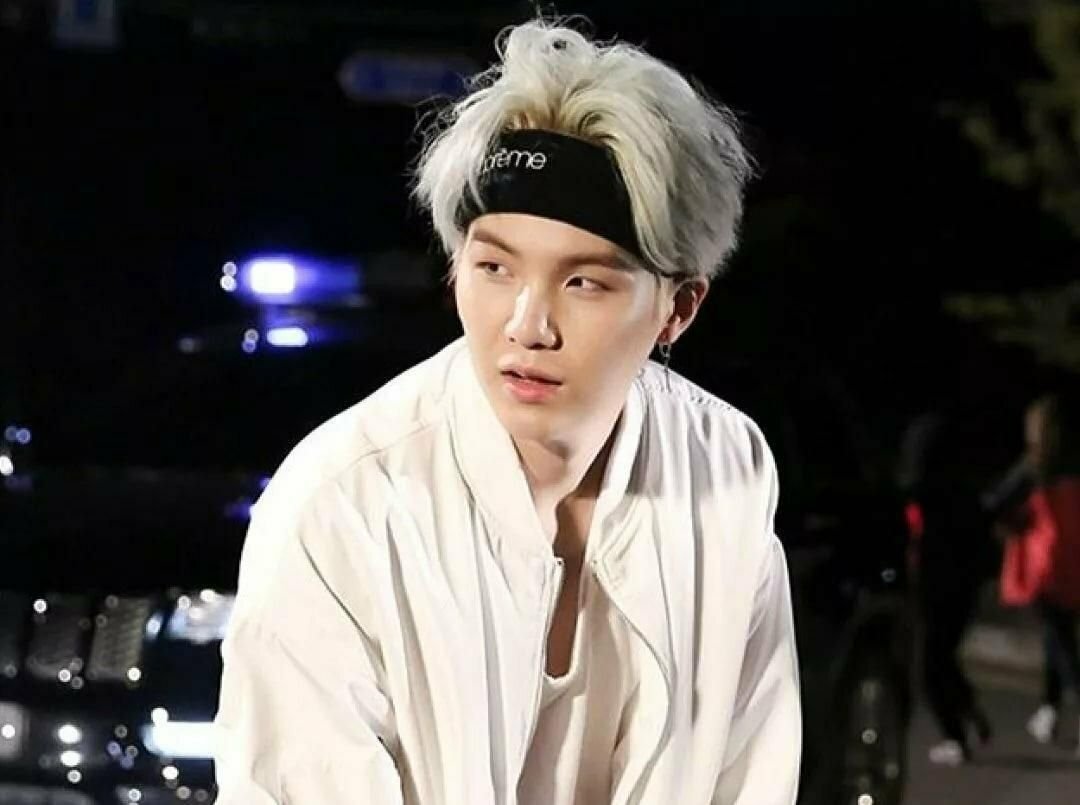 Влад Рамм черной шляпой