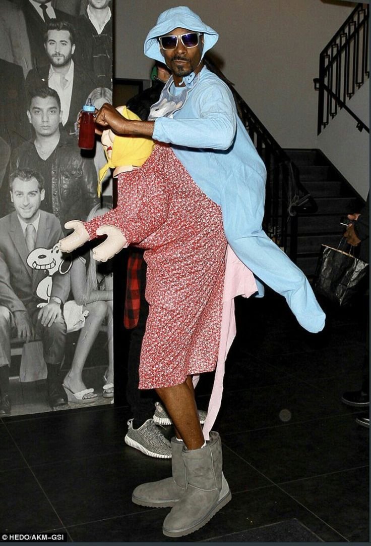 Снуп дог в костюме панды