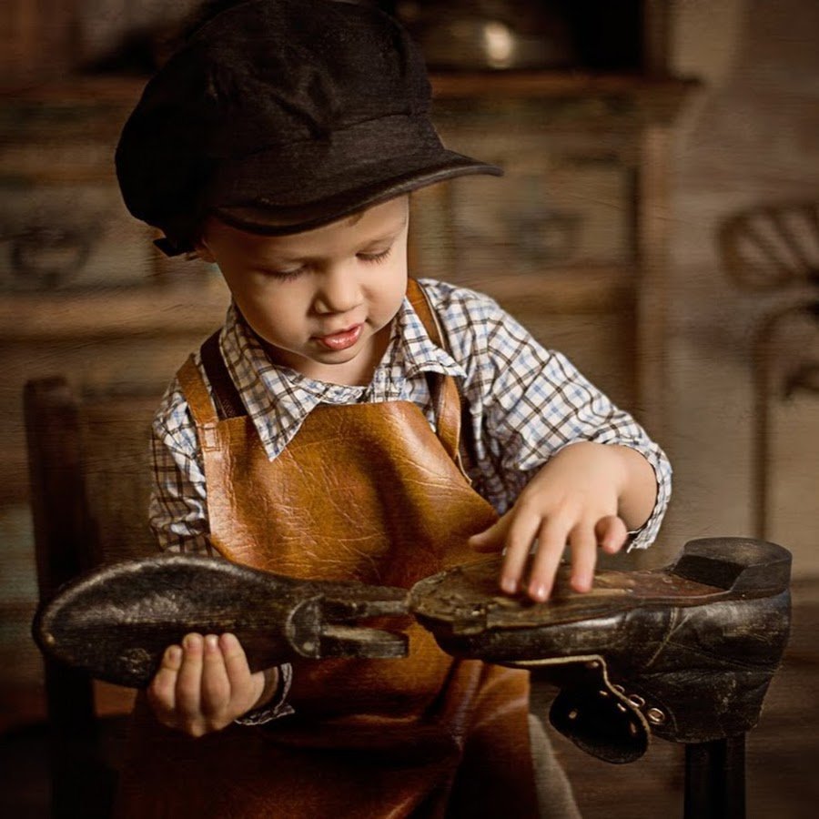 Сапожник стоковые фото