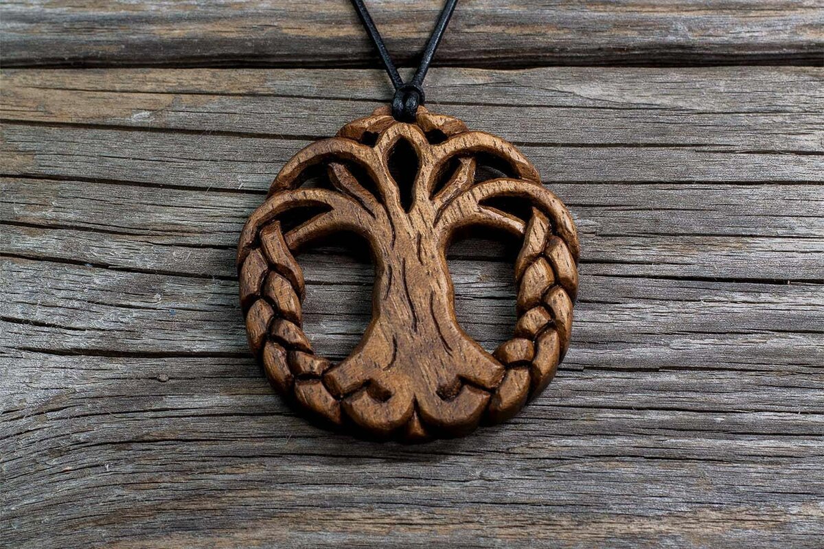 Деревянные амулеты