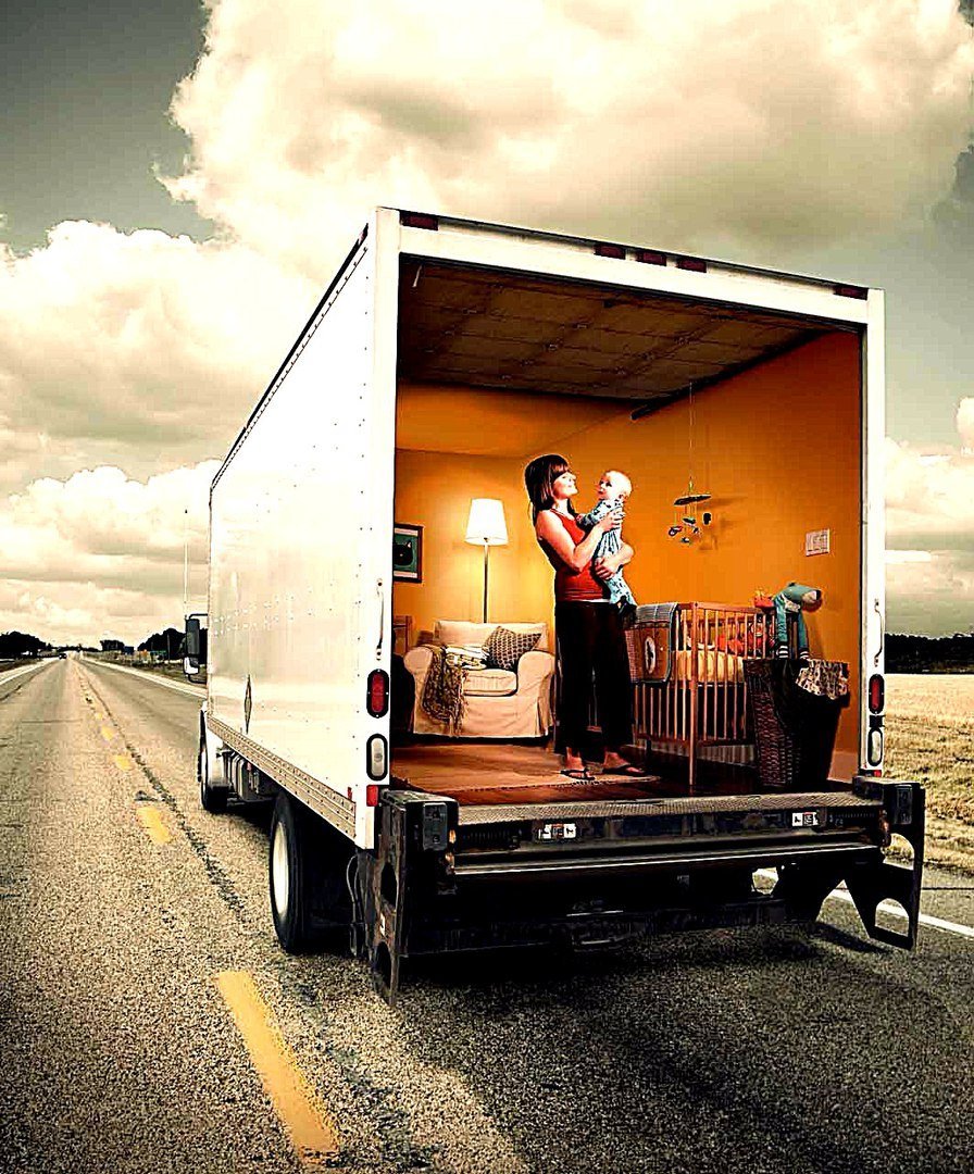 Креативная реклама грузоперевозки