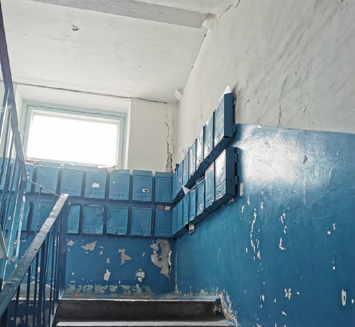 Жуткий подъезд