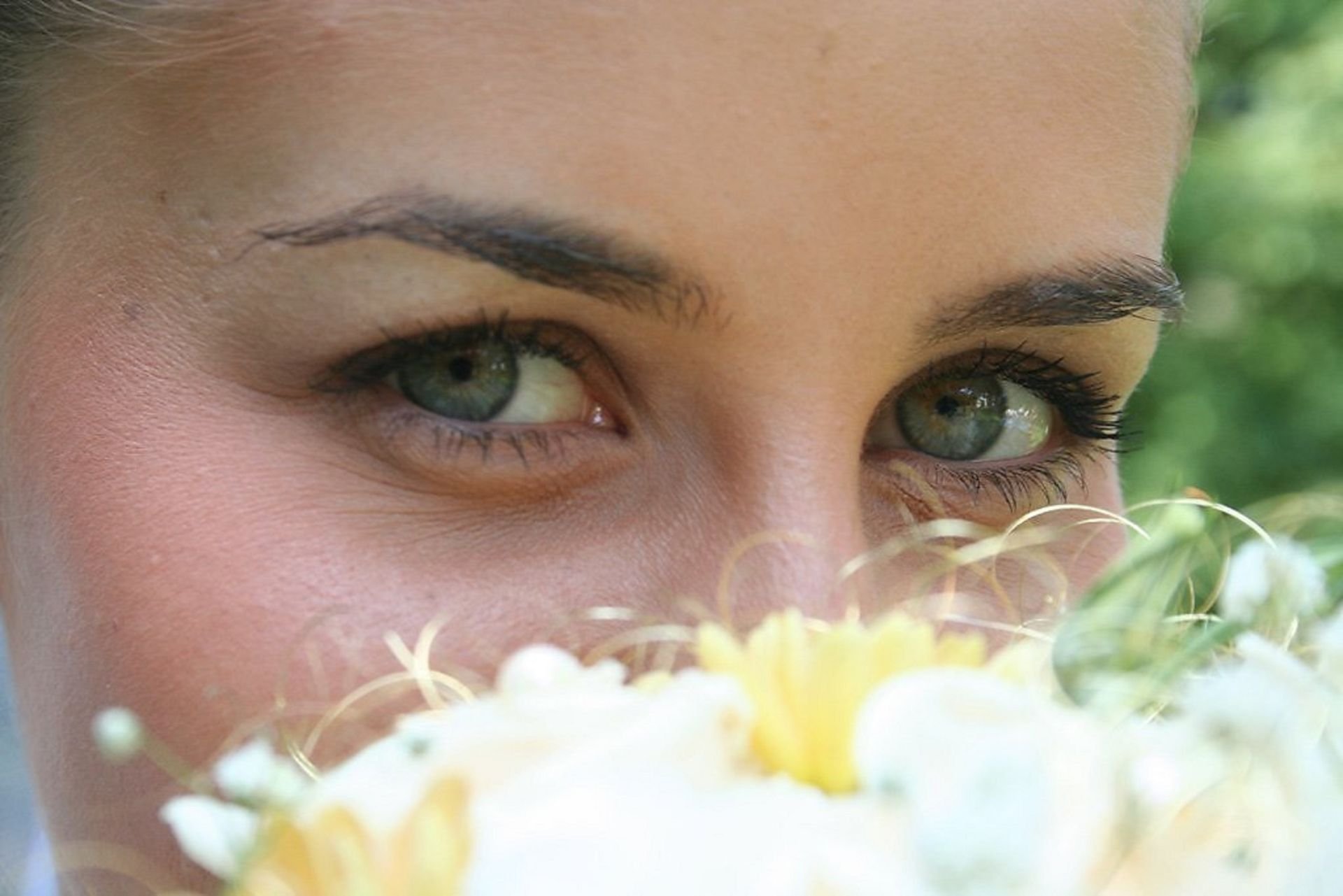 Красивые глаза в марте. Красивые глаза. Глаза женщины. Счастливые глаза. Красивые женские глаза.