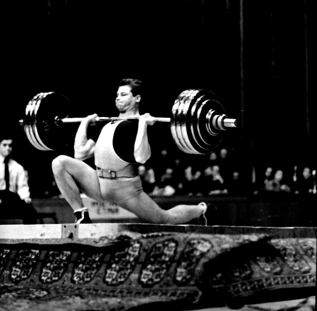 Клоков пауэрлифтинг