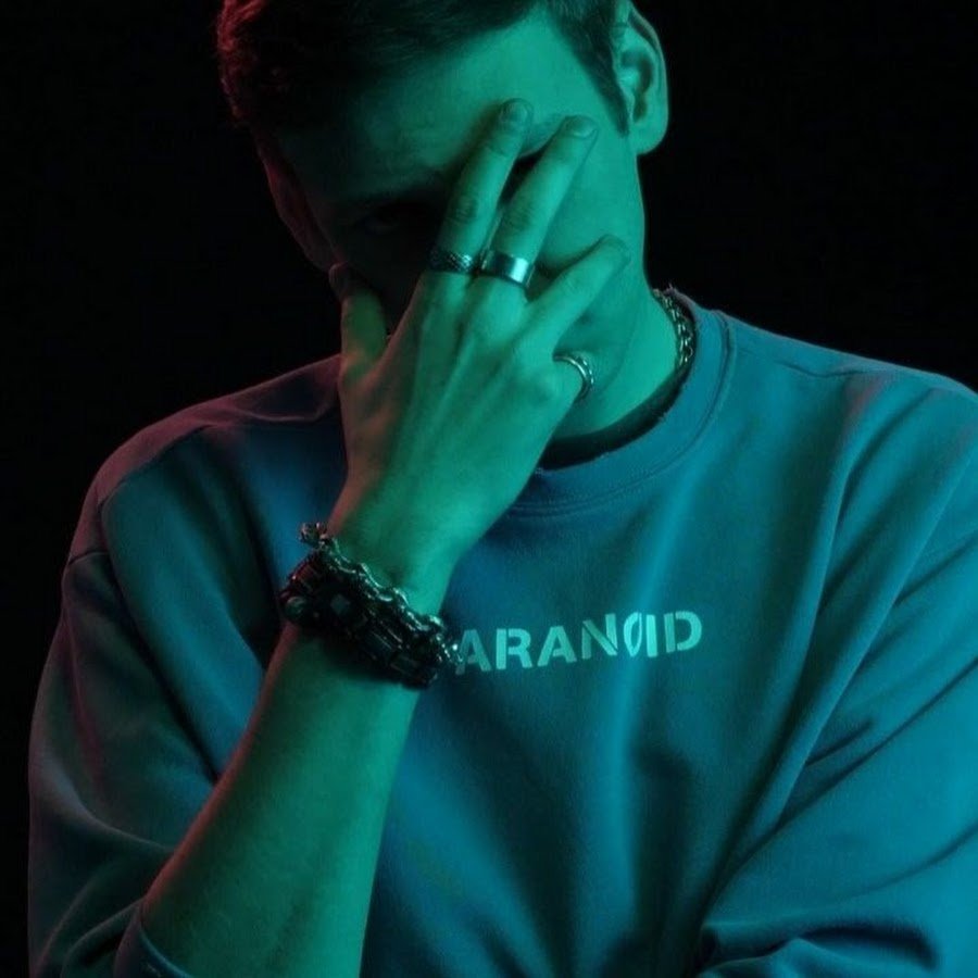 Антон Шастун на аву