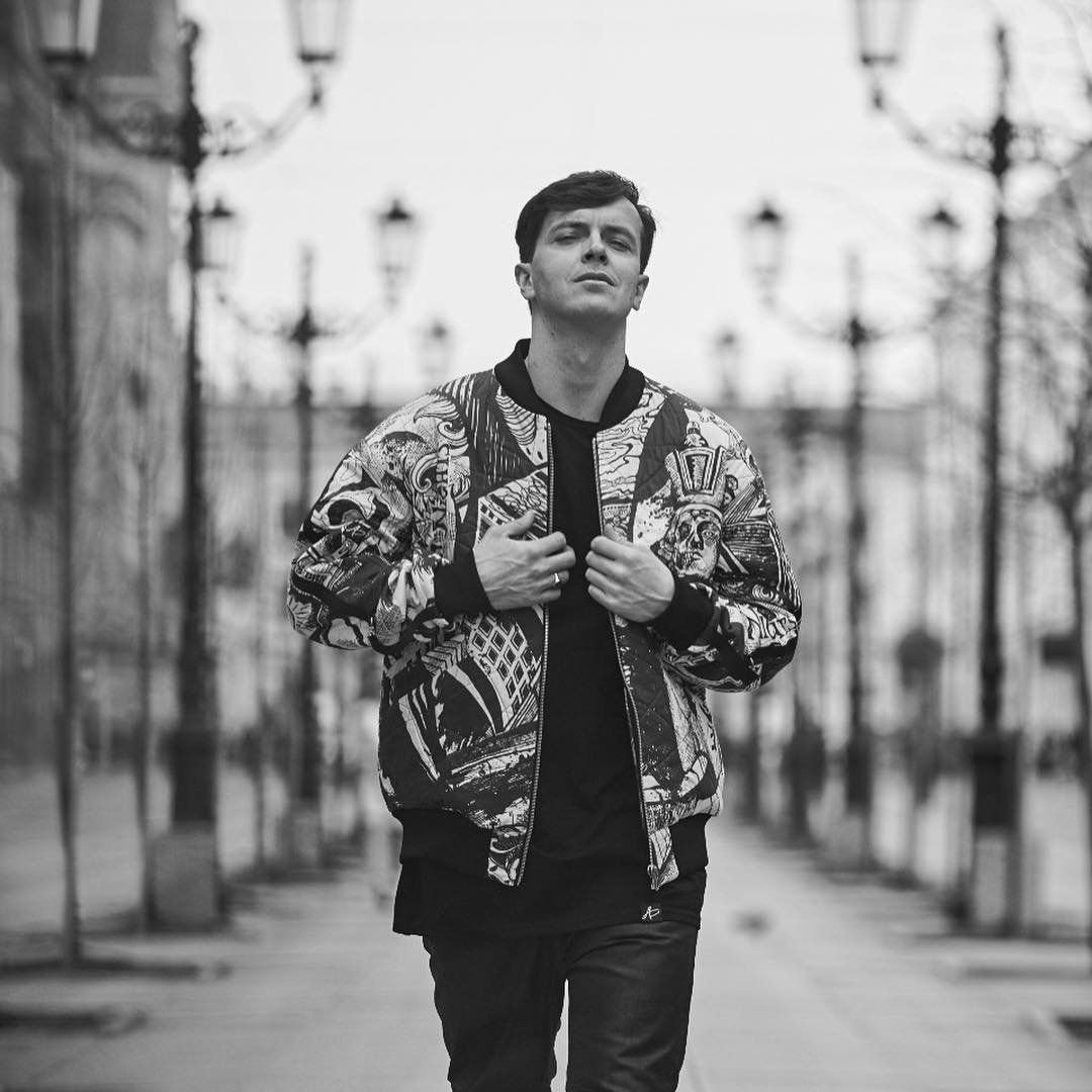 Арсений Попов