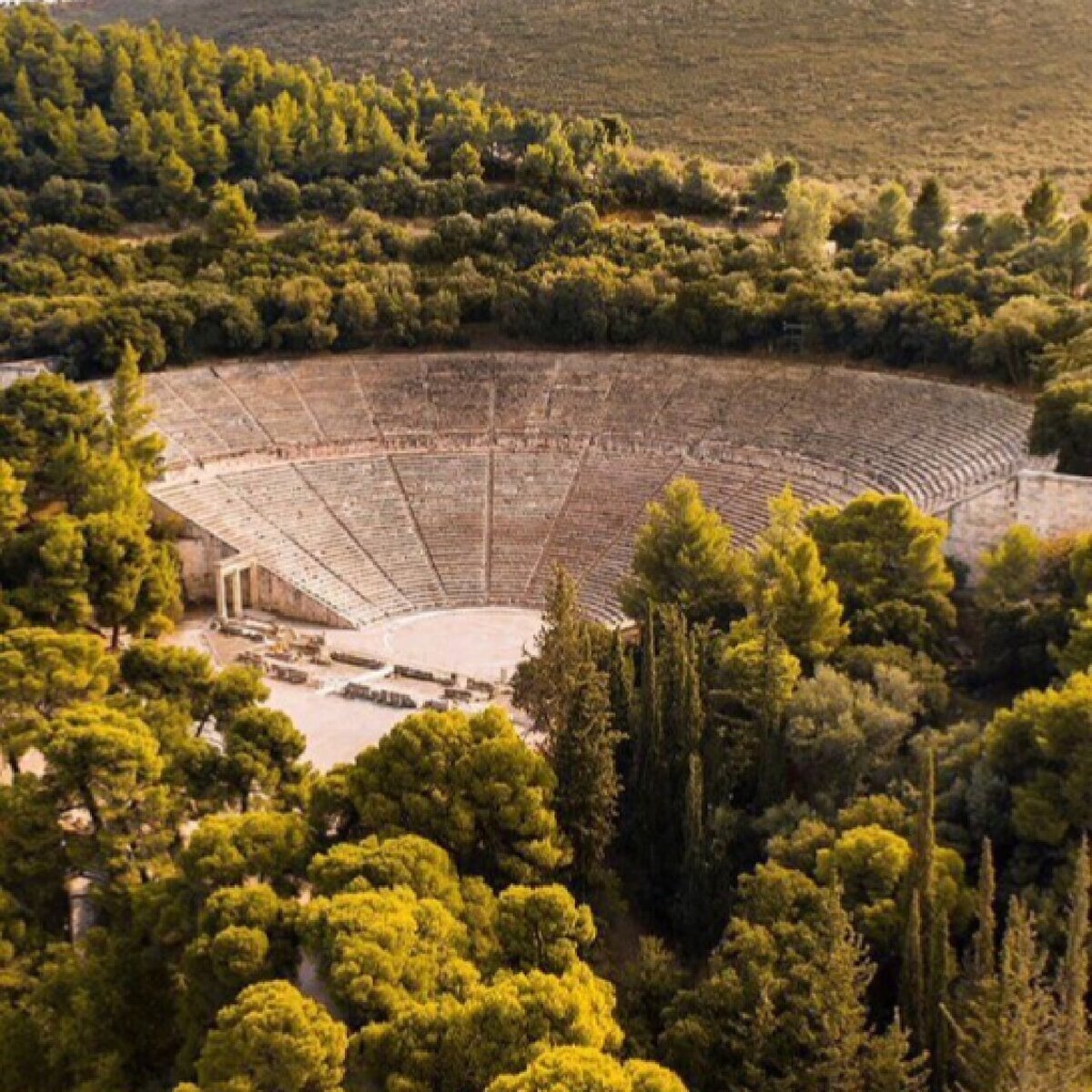 Театр Эпидавра в Греции