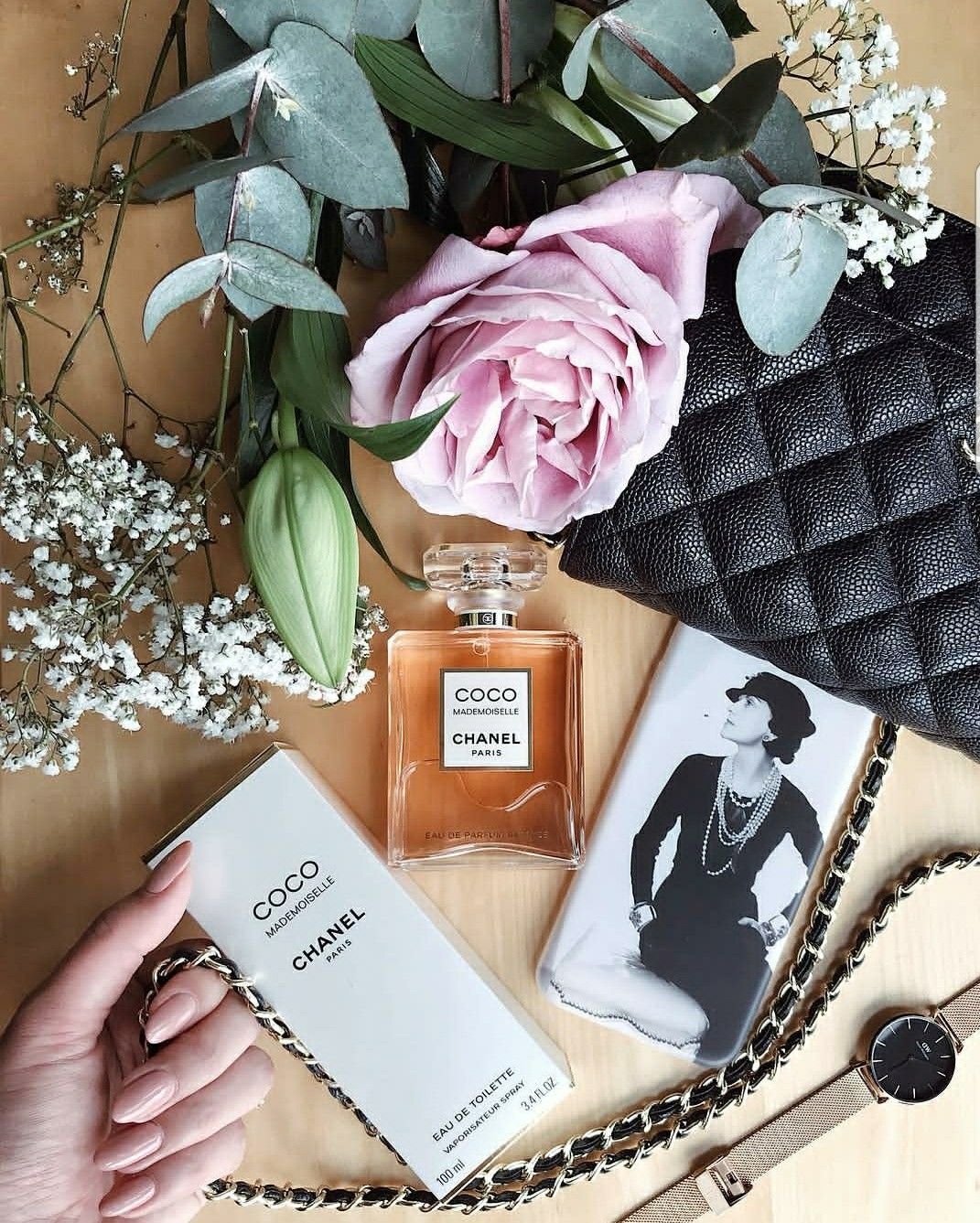 Флэт Лэй Шанель