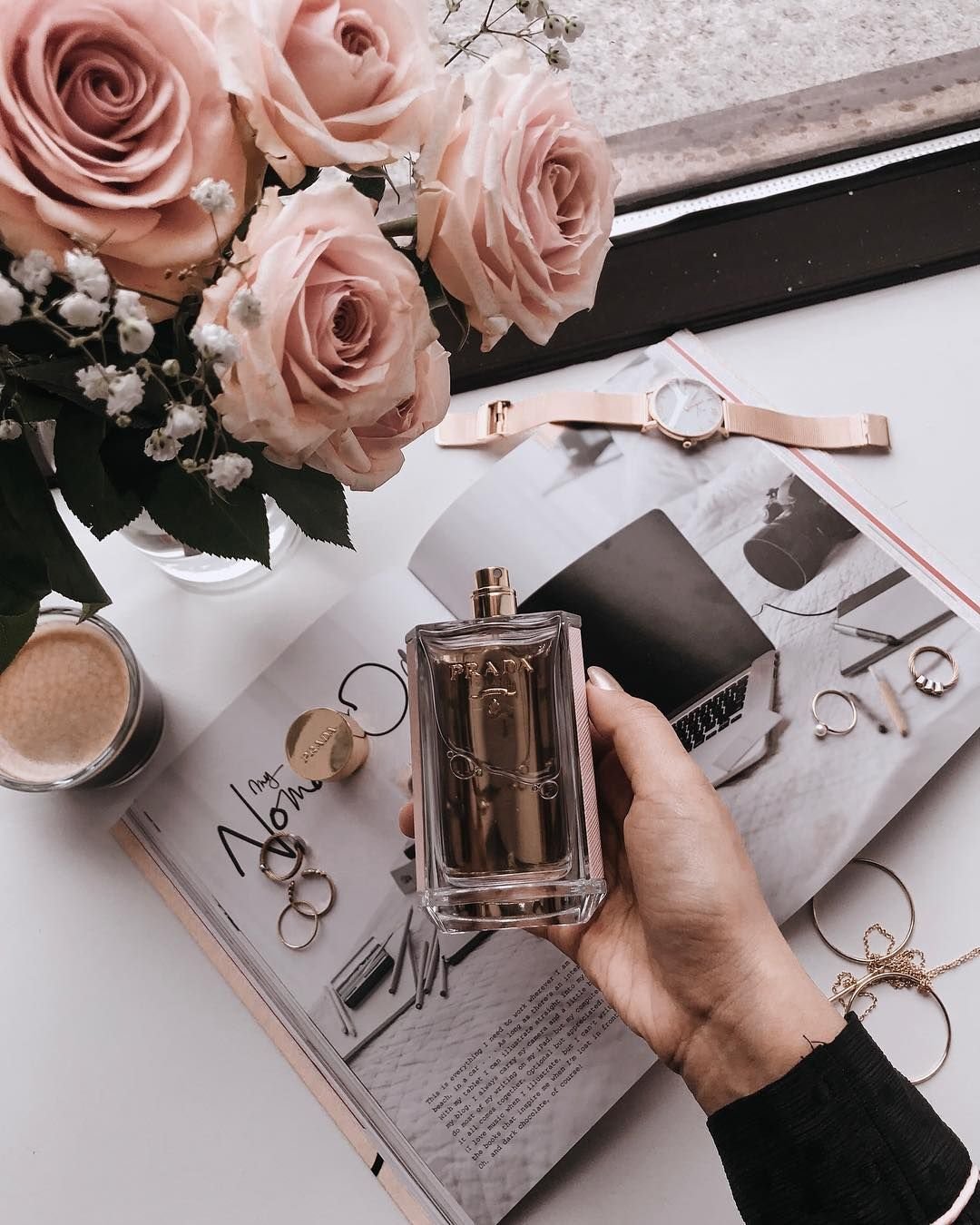 Красивая раскладка с духами