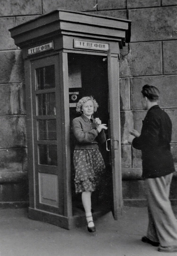 Советская телефонная будка