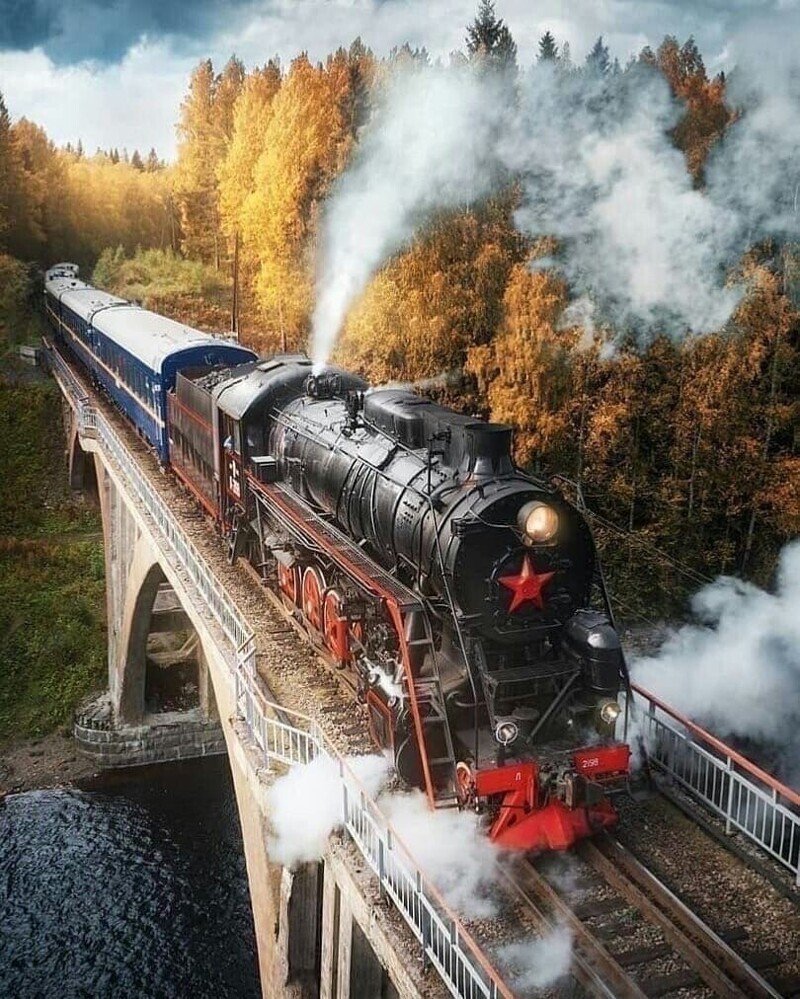 Горный парк Рускеала ретропоезд