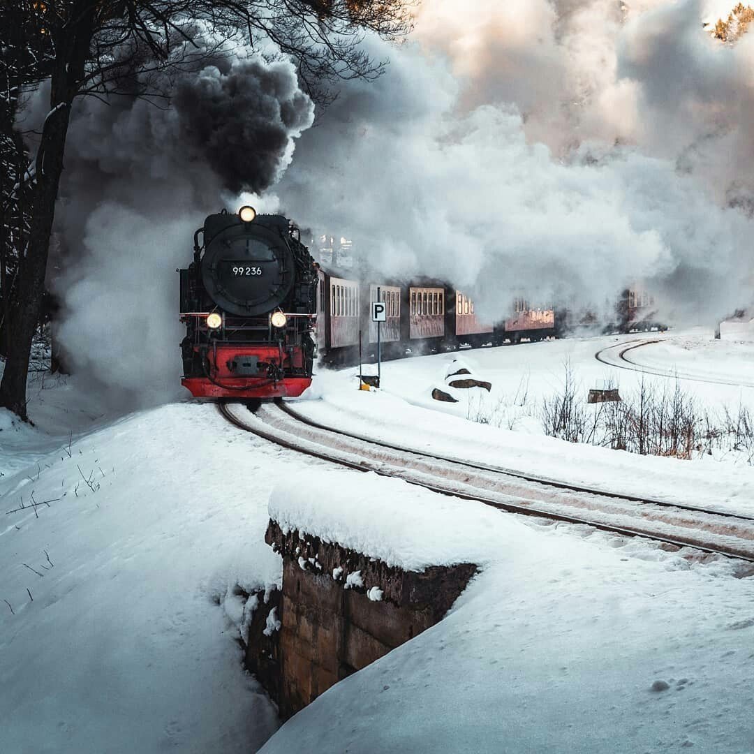 Паровоз современный фото