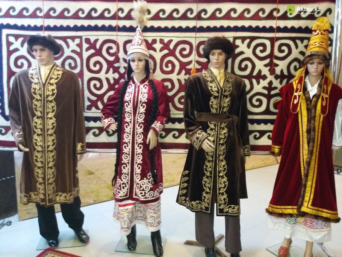 Национальная одежда кыргыз чапан