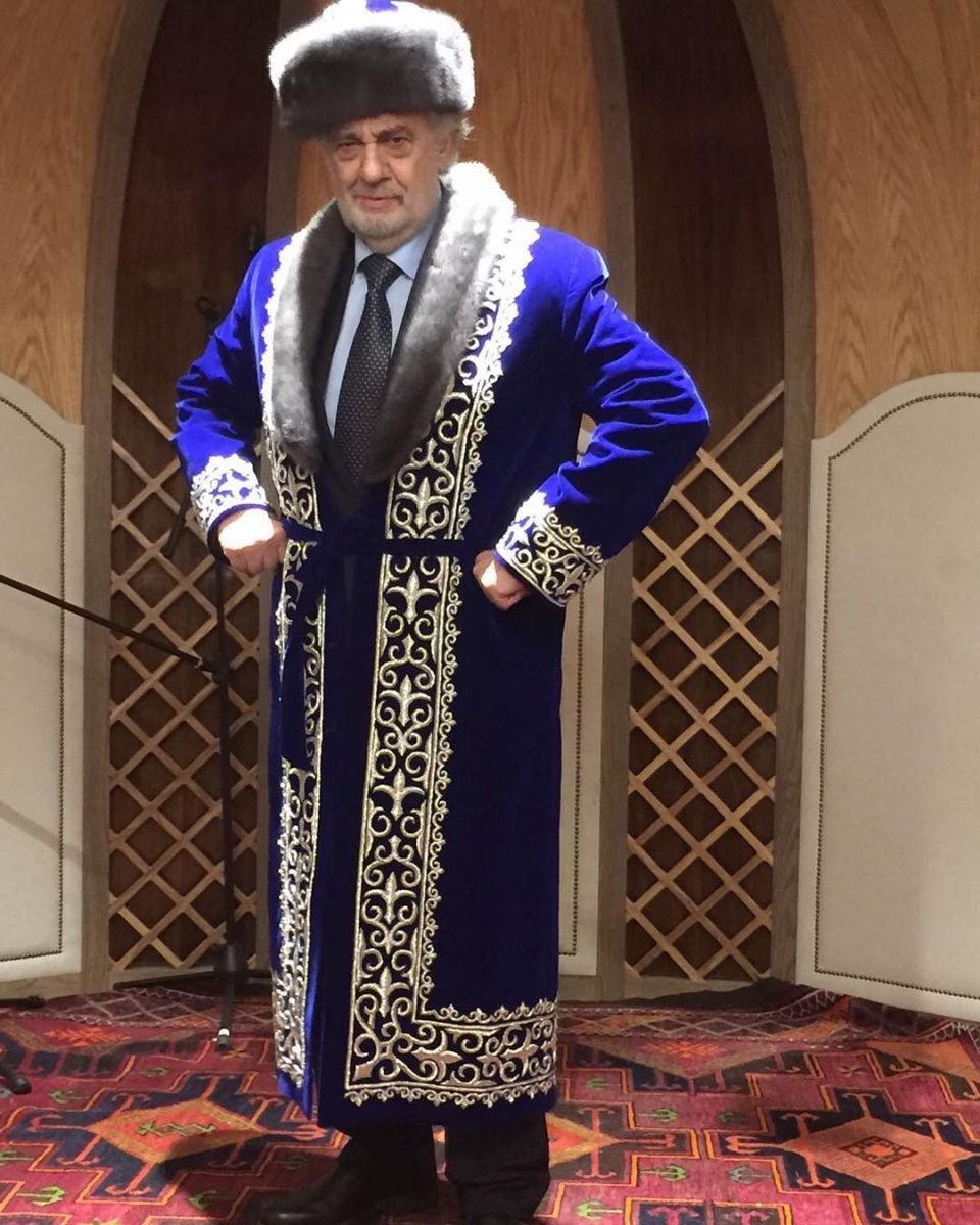 Николас Кейдж казах