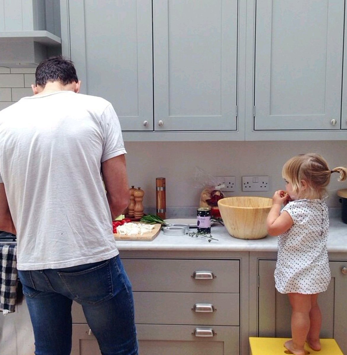 Девочка с папой