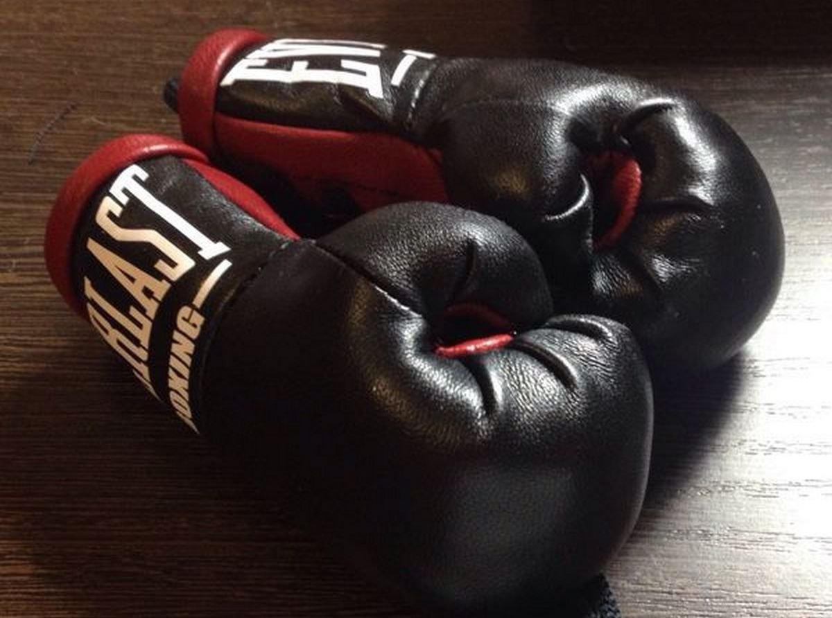 Боксерский ринг 1982