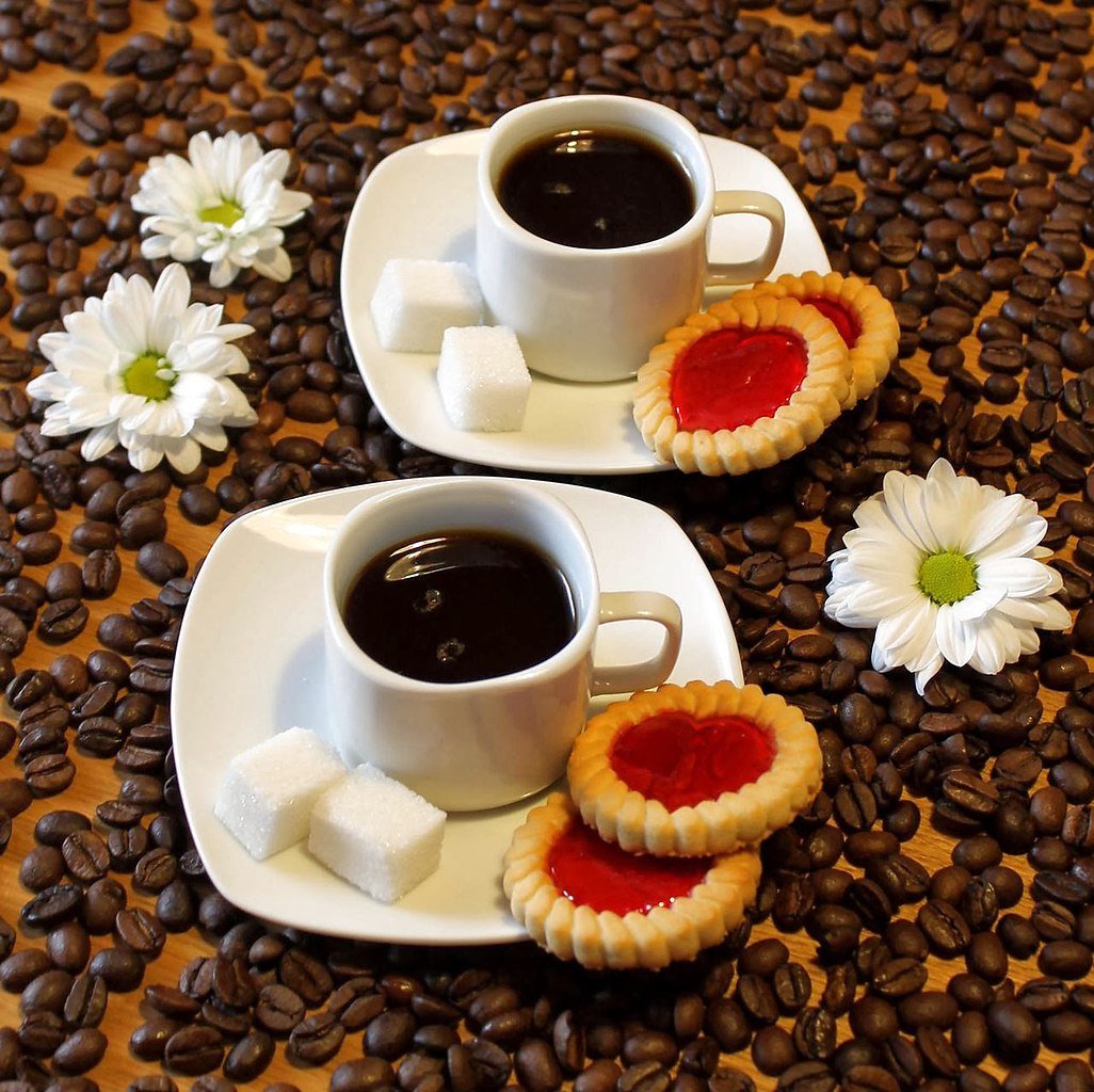 Веселая чашечка кофе