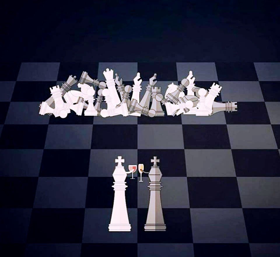 Фотосессия с шахматами