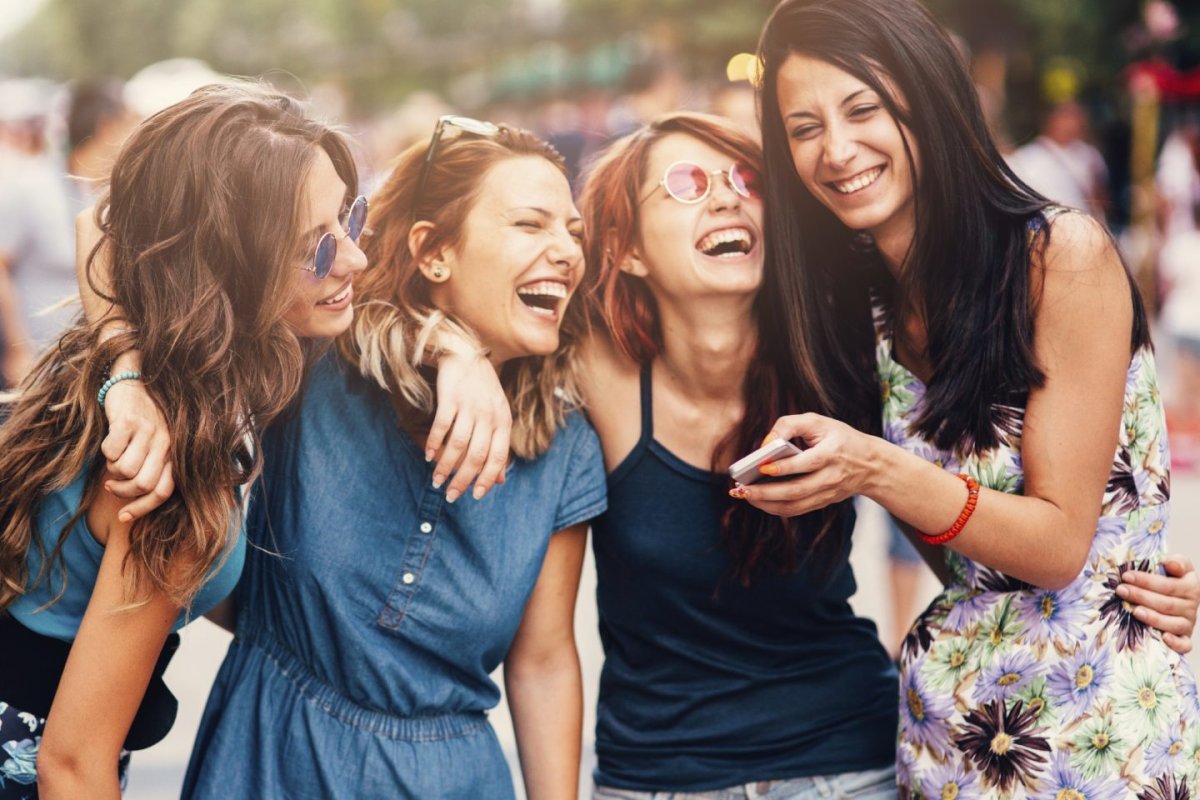 Три девочки