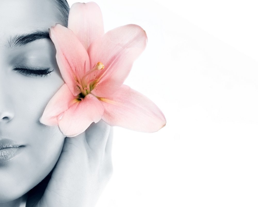 Крем косметика красивый