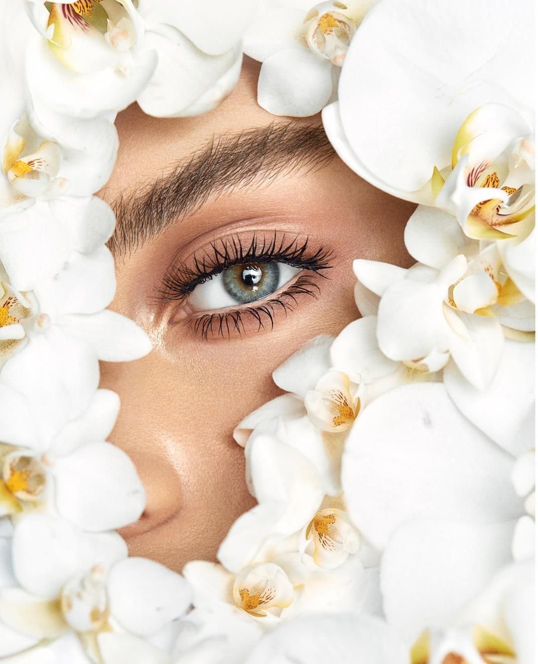 Наращивание ресниц реклама