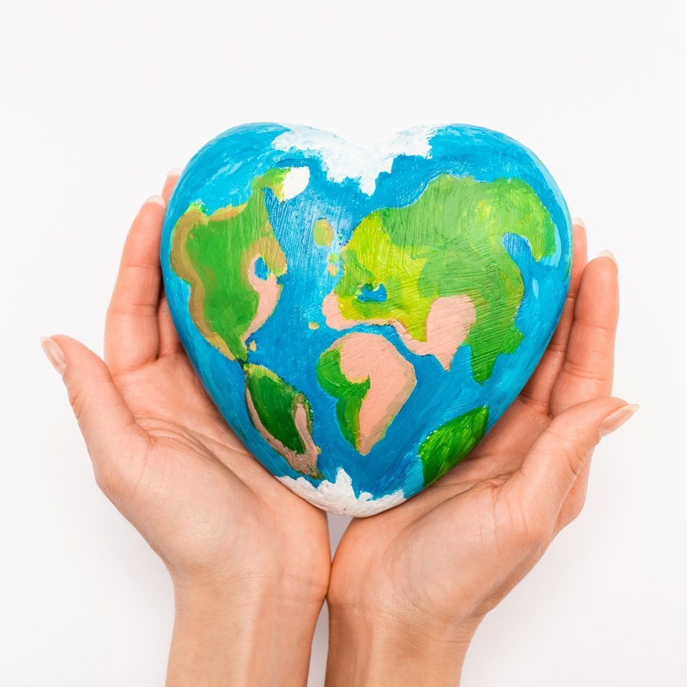 Человек с глобусом